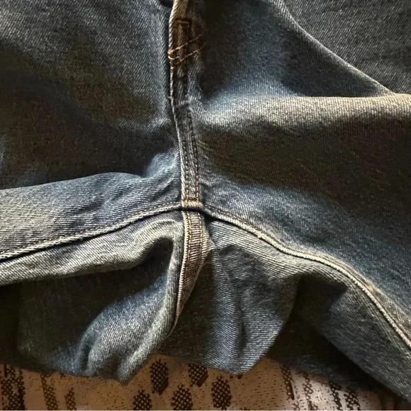 Levis Women Straight leg 501 button fly - Picture 7 of 13